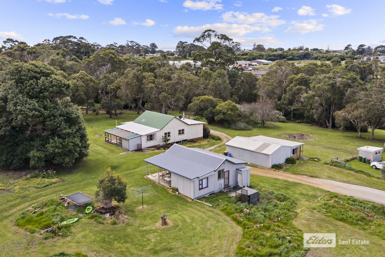 16 Argyll Street, Gledhow For Sale by Farmbuy.com - image 4
