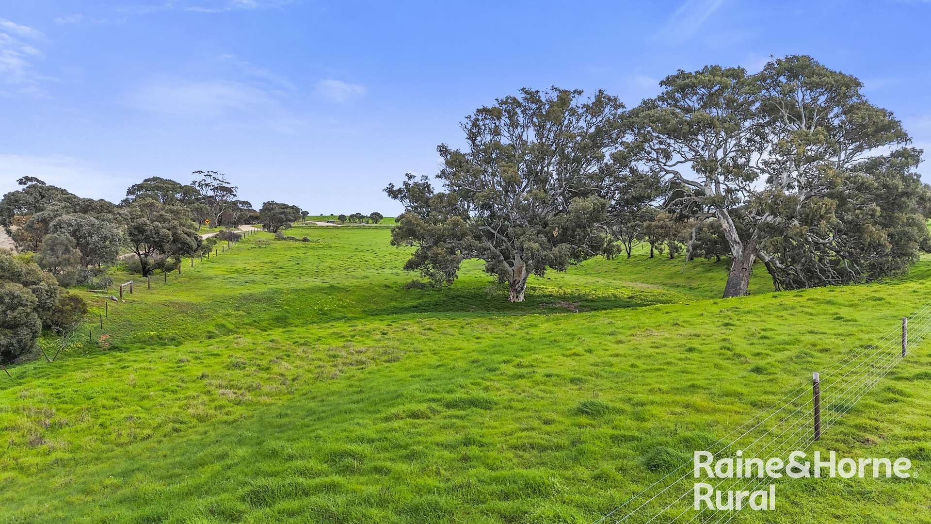 A1 - A3 Everley Road & Dalveen Road, Woodchester For Sale by Farmbuy.com - image 9