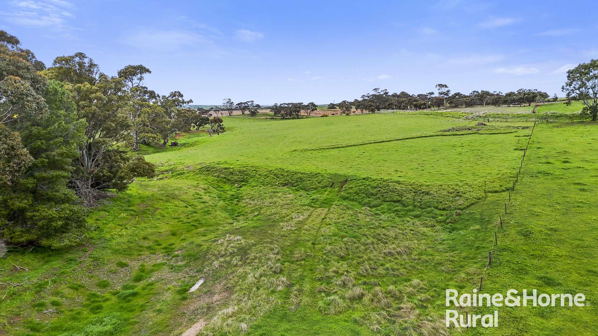 A1 - A3 Everley Road & Dalveen Road, Woodchester For Sale by Farmbuy.com - image 8