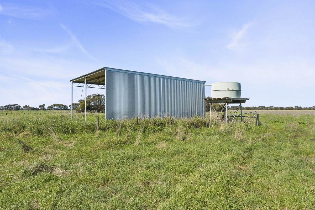 Crn Steeles Road & Foxhow Road, Leslie Manor For Sale by Farmbuy.com - image 10