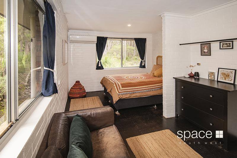 12 Walker Place, Redgate For Sale by Farmbuy.com - image 14