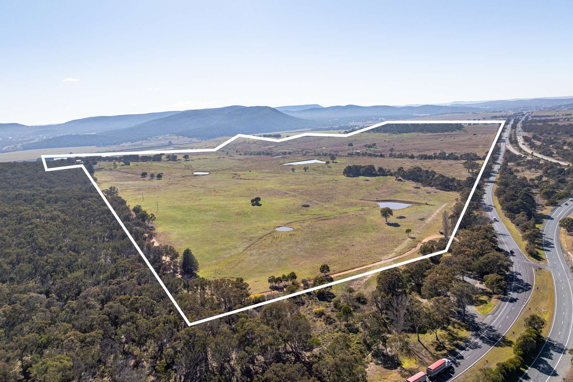 114 Sydney Road, Towrang For Sale by Farmbuy.com - image 4