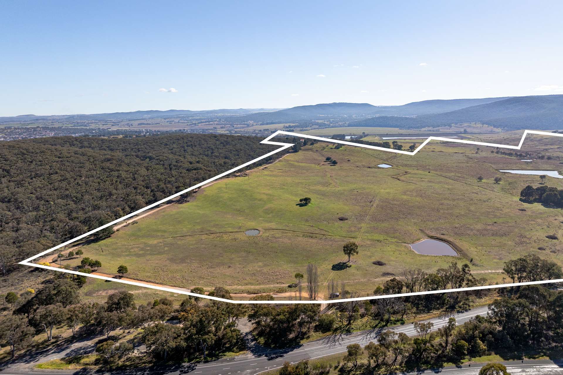 114 Sydney Road, Towrang For Sale by Farmbuy.com - image 3