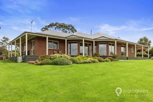 Farm For Sale - VIC - Fish Creek - 3959 - MODERN HOME WITH A RURAL OUTLOOK CLOSE TO TOWN 