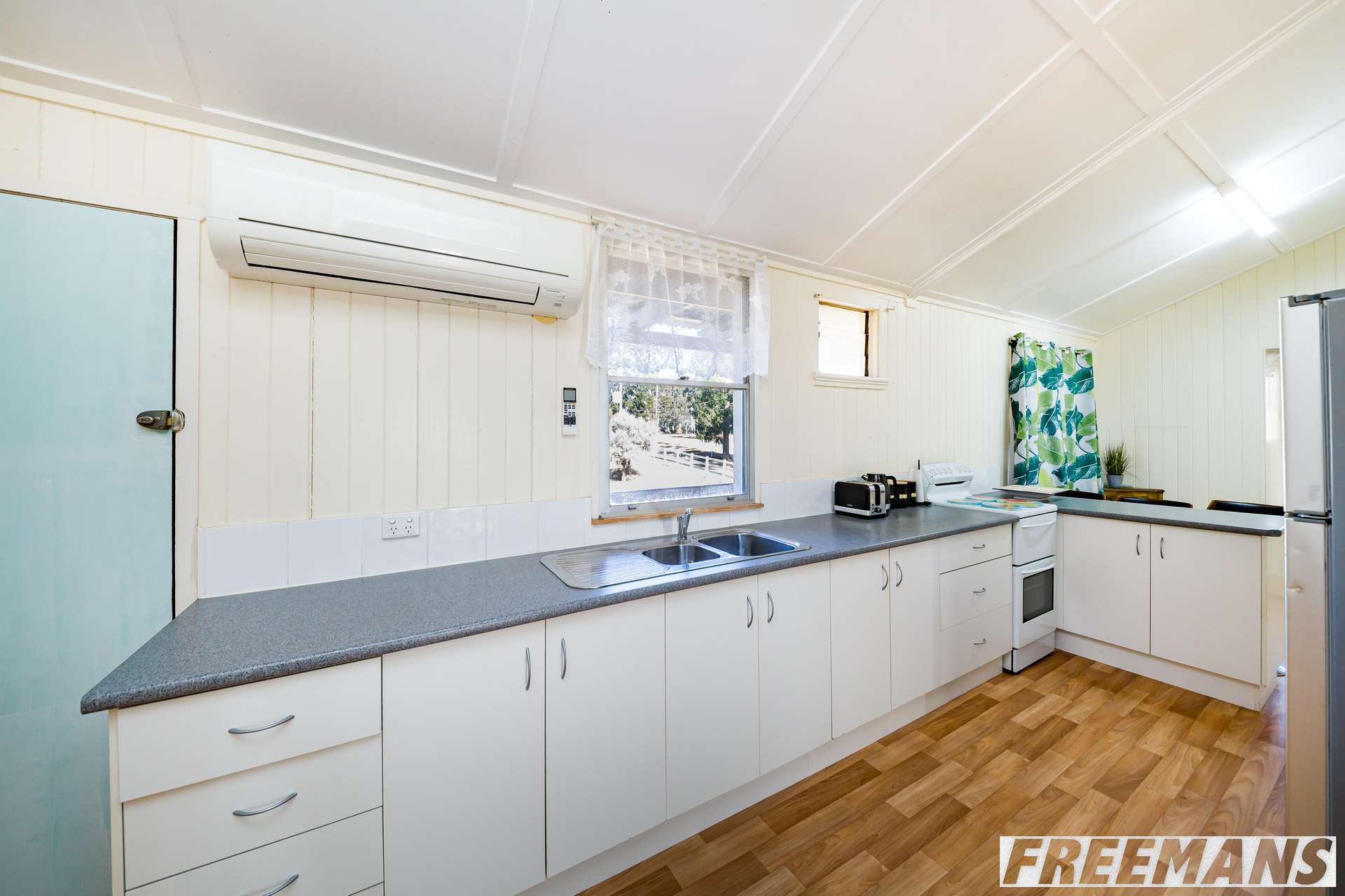 13894 D'Aguilar Highway, Nanango For Sale by Farmbuy.com - image 31