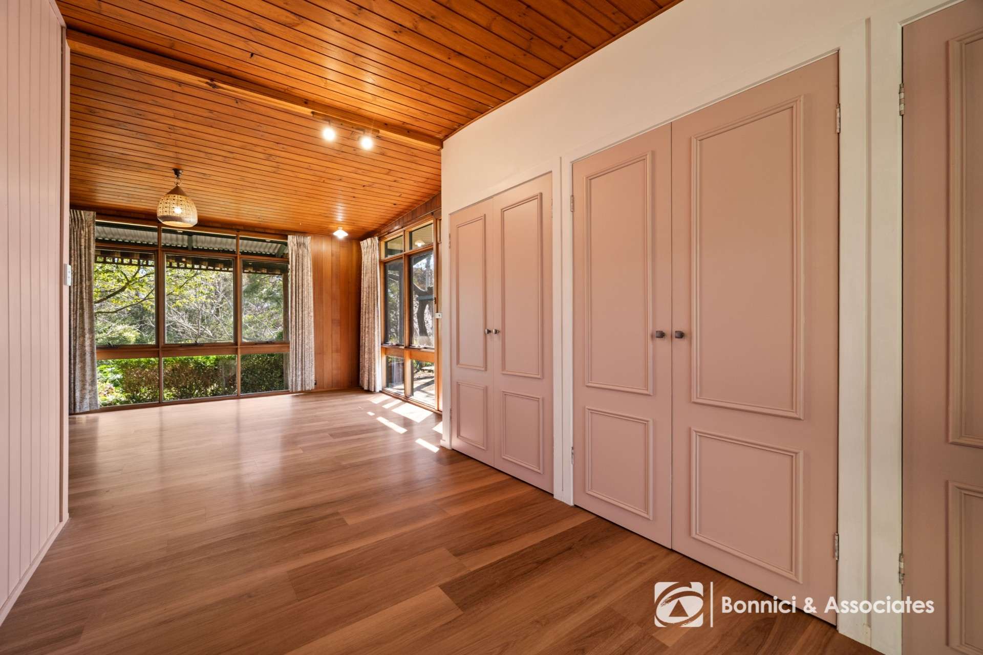 134 Fighting Gully Road, Beechworth For Sale by Farmbuy.com - image 9