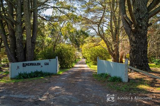 134 Fighting Gully Road, Beechworth VIC 3747