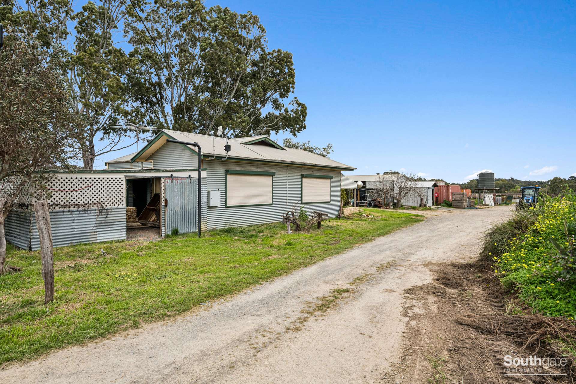 33 Blewitt Springs Road, McLaren Flat For Sale by Farmbuy.com - image 2