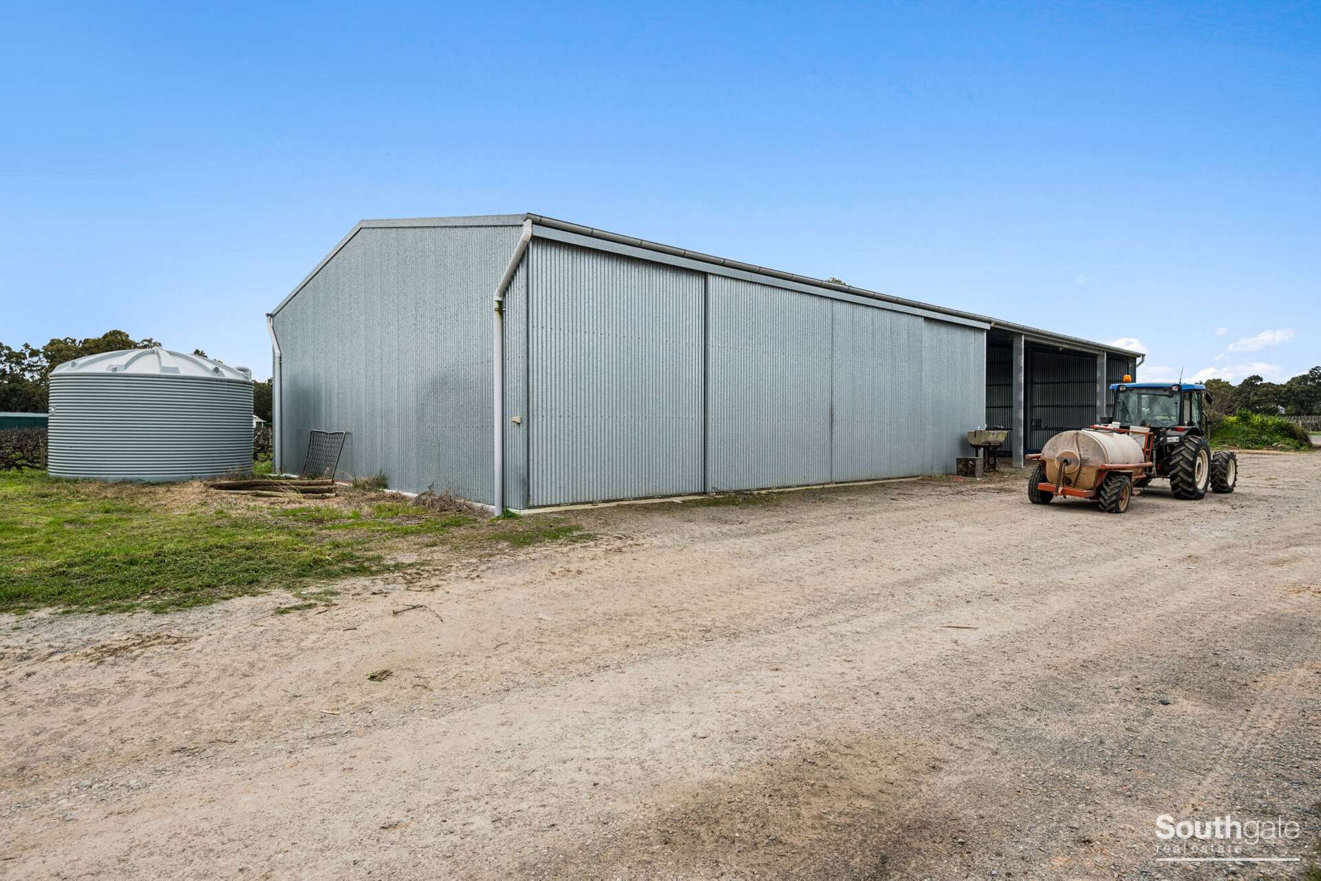 33 Blewitt Springs Road, McLaren Flat For Sale by Farmbuy.com - image 5
