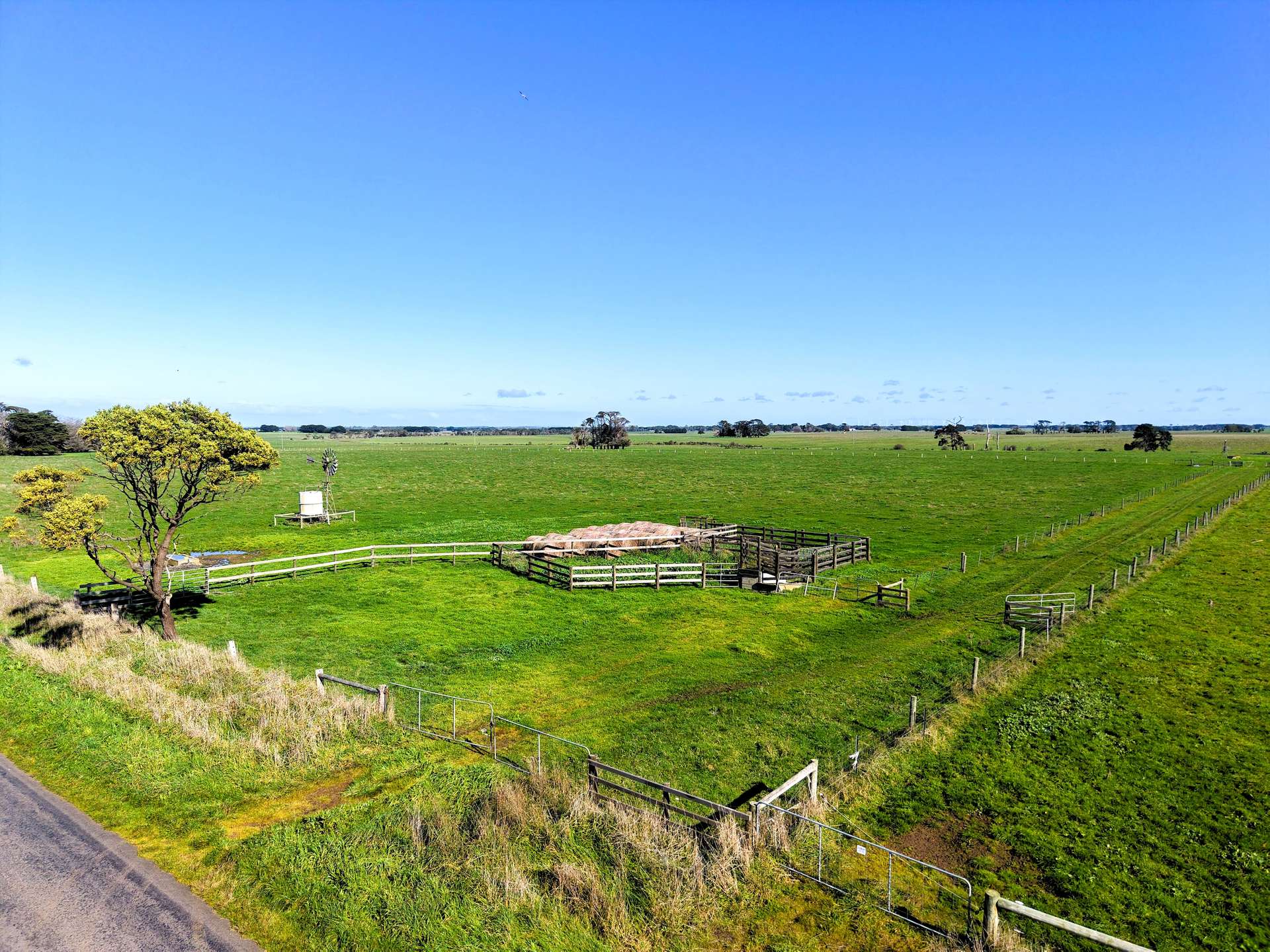 Nine Mile Creek Road, Koroit Auction by Farmbuy.com - image 6