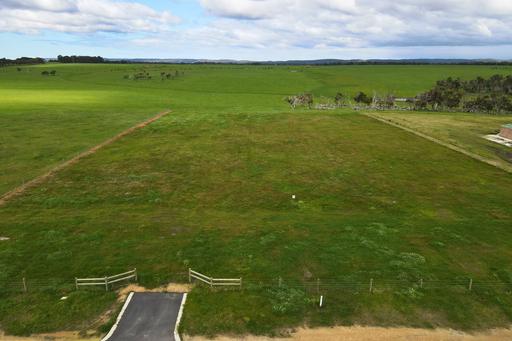 67 Minotaur Loop, Drome WA 6330