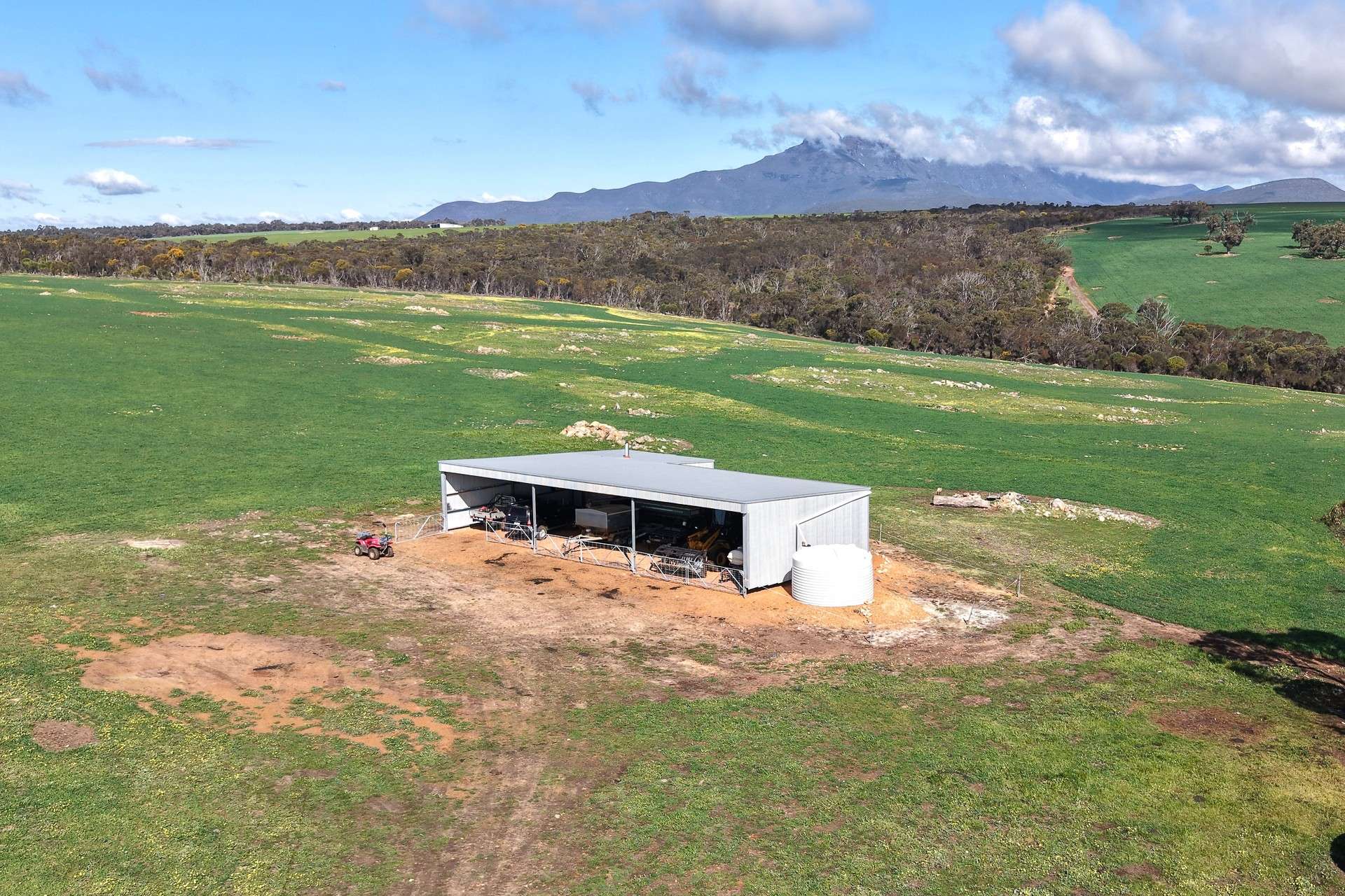 1 Yungermere Road, Gnowellen For Sale by Farmbuy.com - image 10