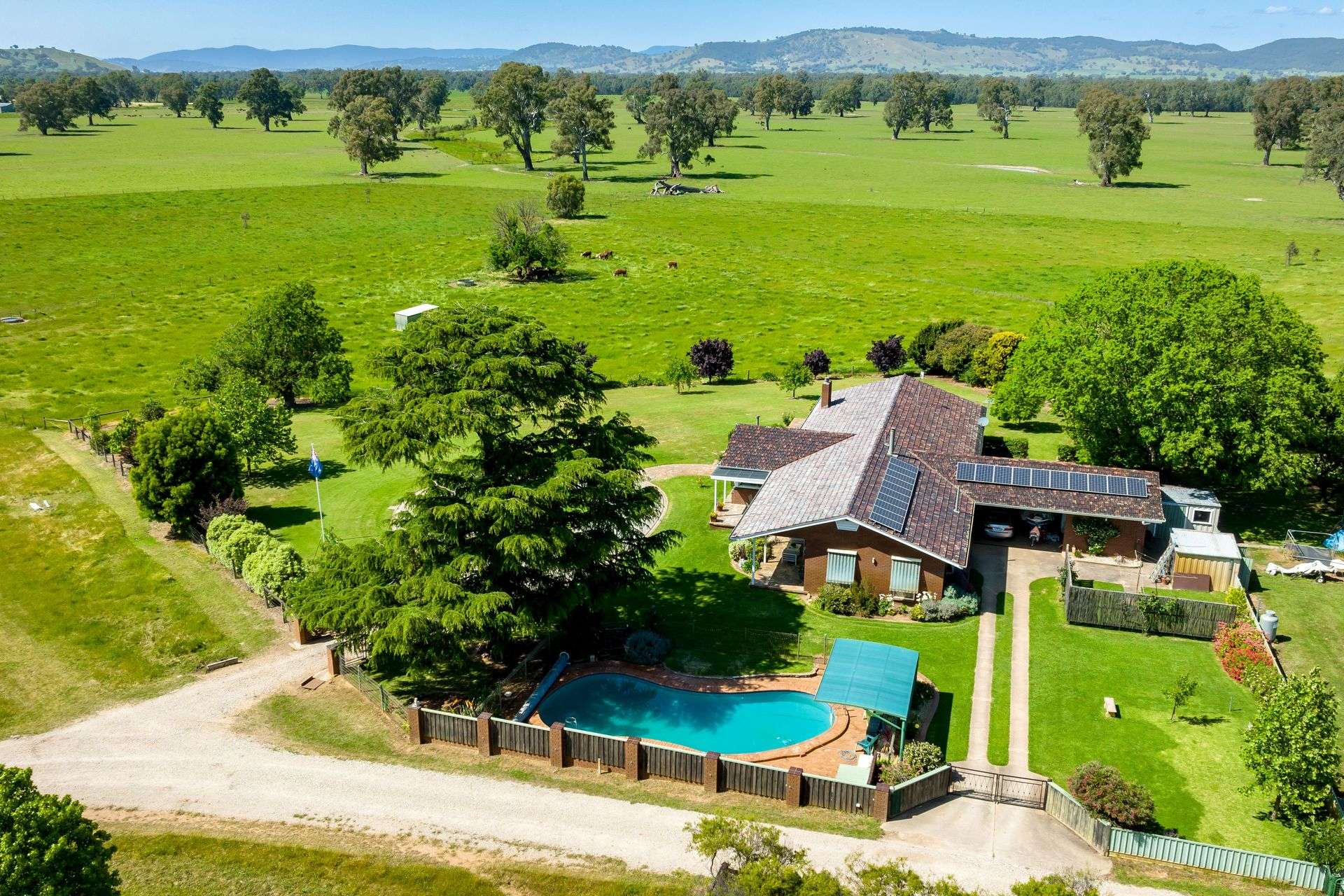 3223 Riverina Highway, Bungowannah For Sale by Farmbuy.com - image 2