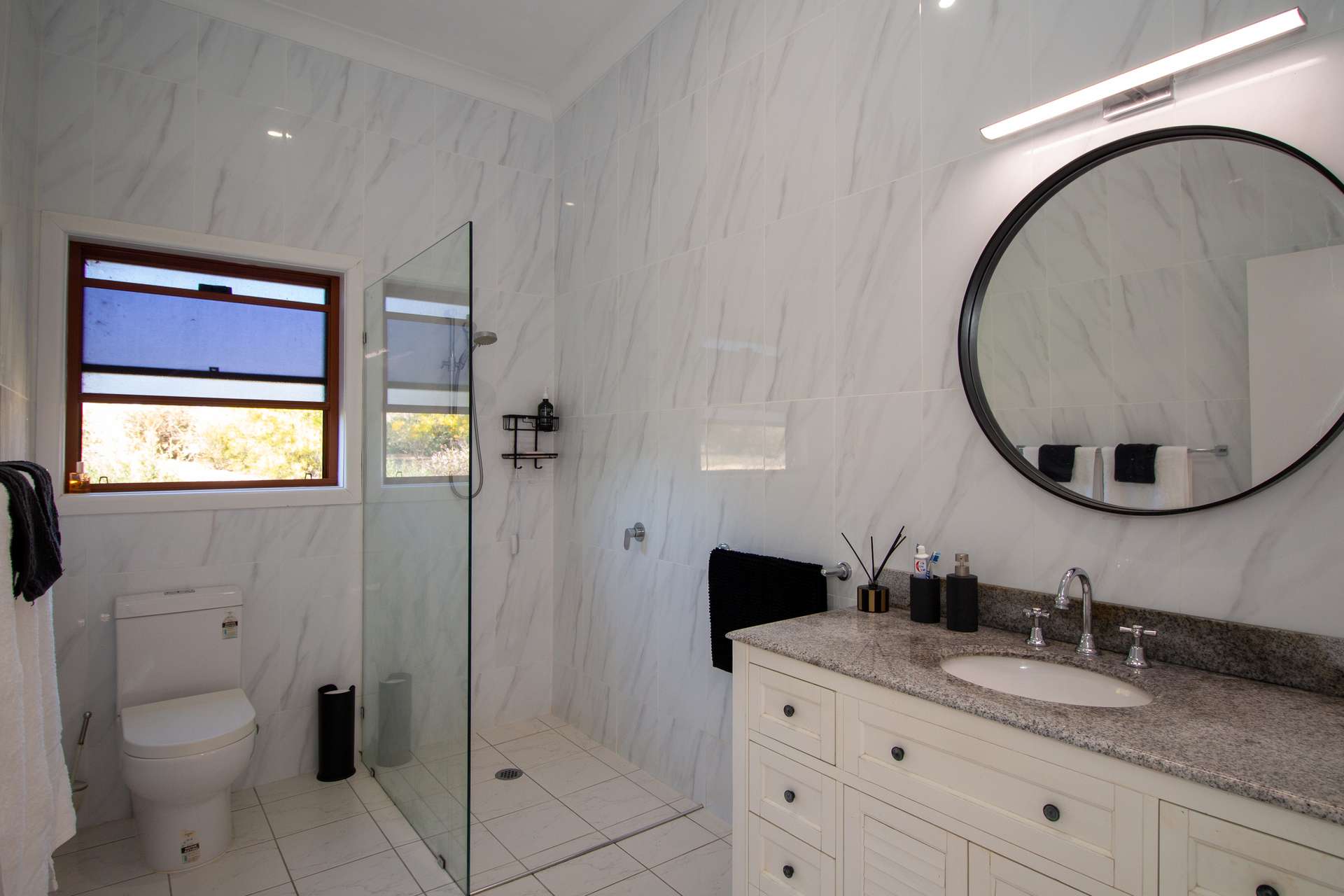30 Karinda Drive, Inverell For Sale by Farmbuy.com - image 10