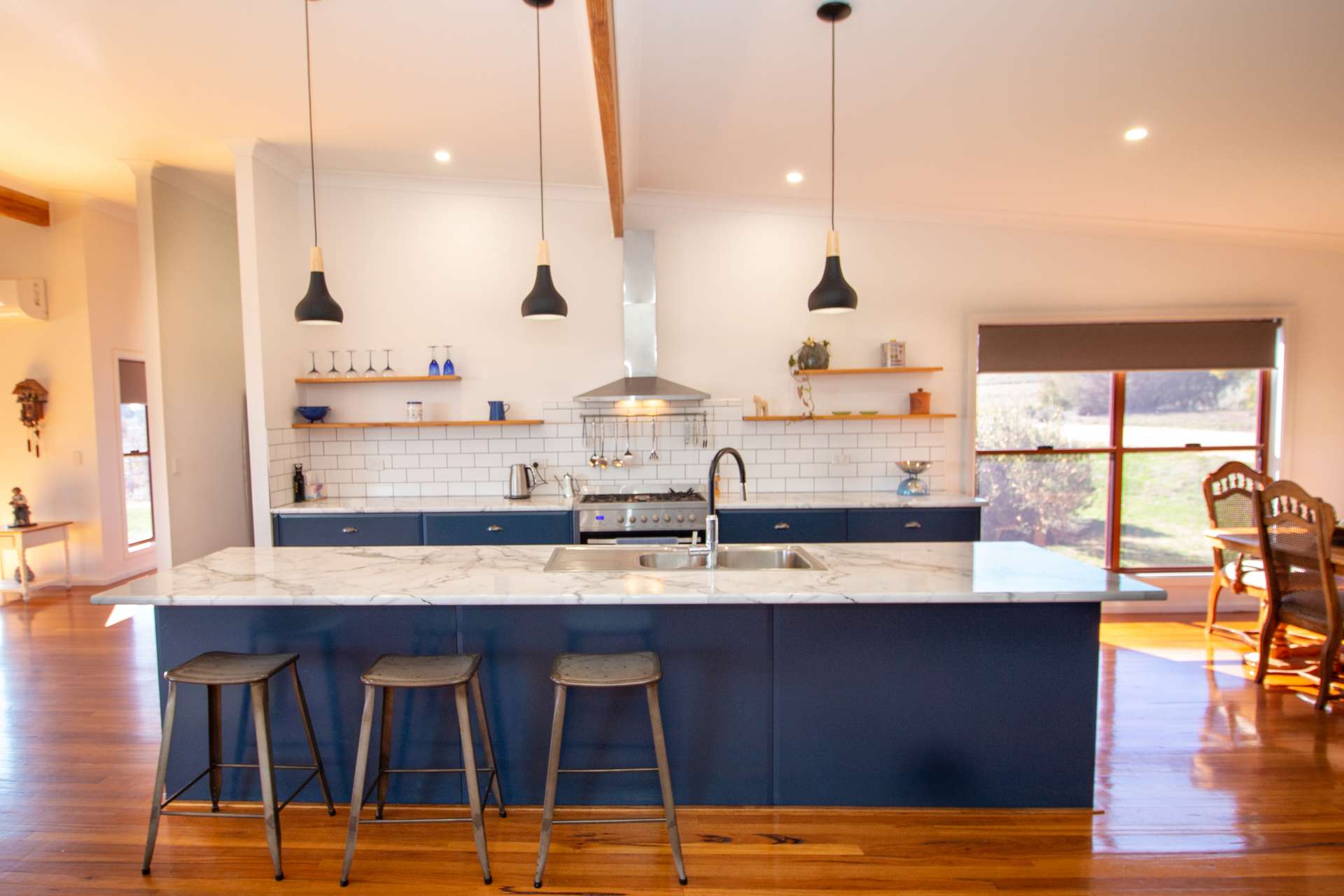 30 Karinda Drive, Inverell For Sale by Farmbuy.com - image 3
