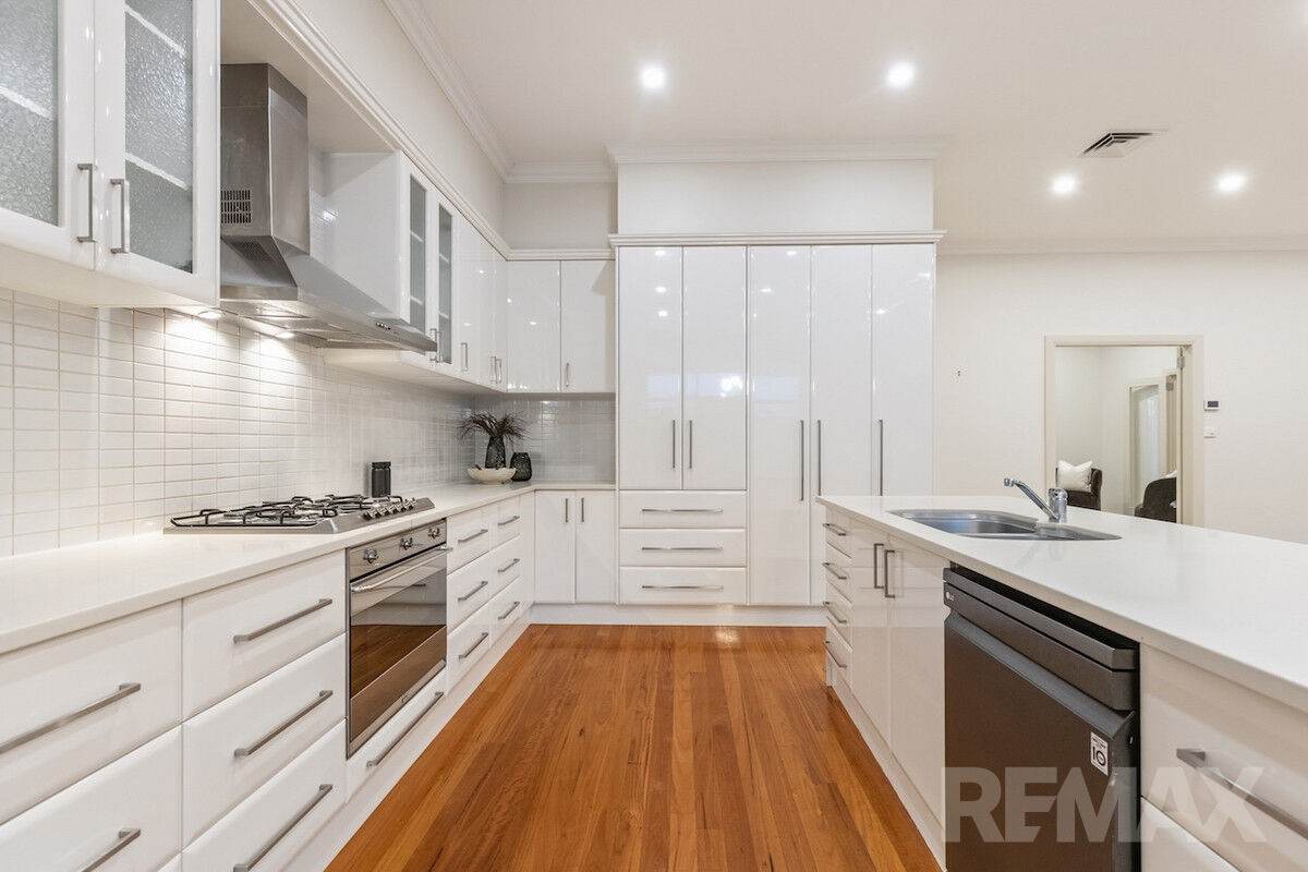 5 Tamarind Place, Lake Albert For Sale by Farmbuy.com - image 10