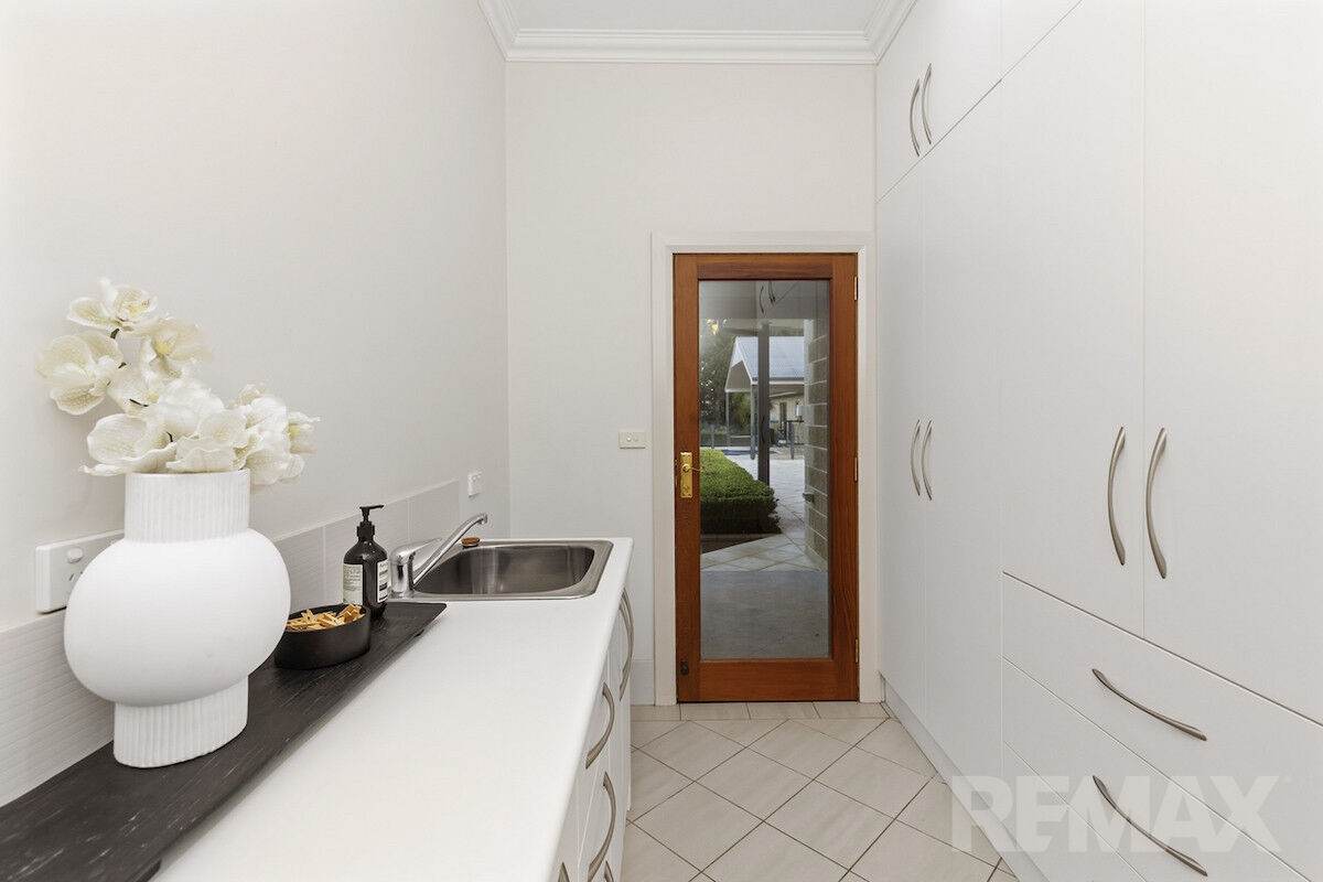 5 Tamarind Place, Lake Albert For Sale by Farmbuy.com - image 20
