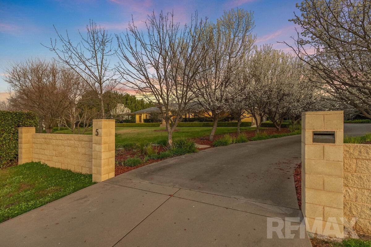 5 Tamarind Place, Lake Albert For Sale by Farmbuy.com - image 30