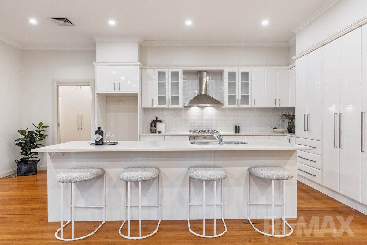 5 Tamarind Place, Lake Albert For Sale by Farmbuy.com - image 9