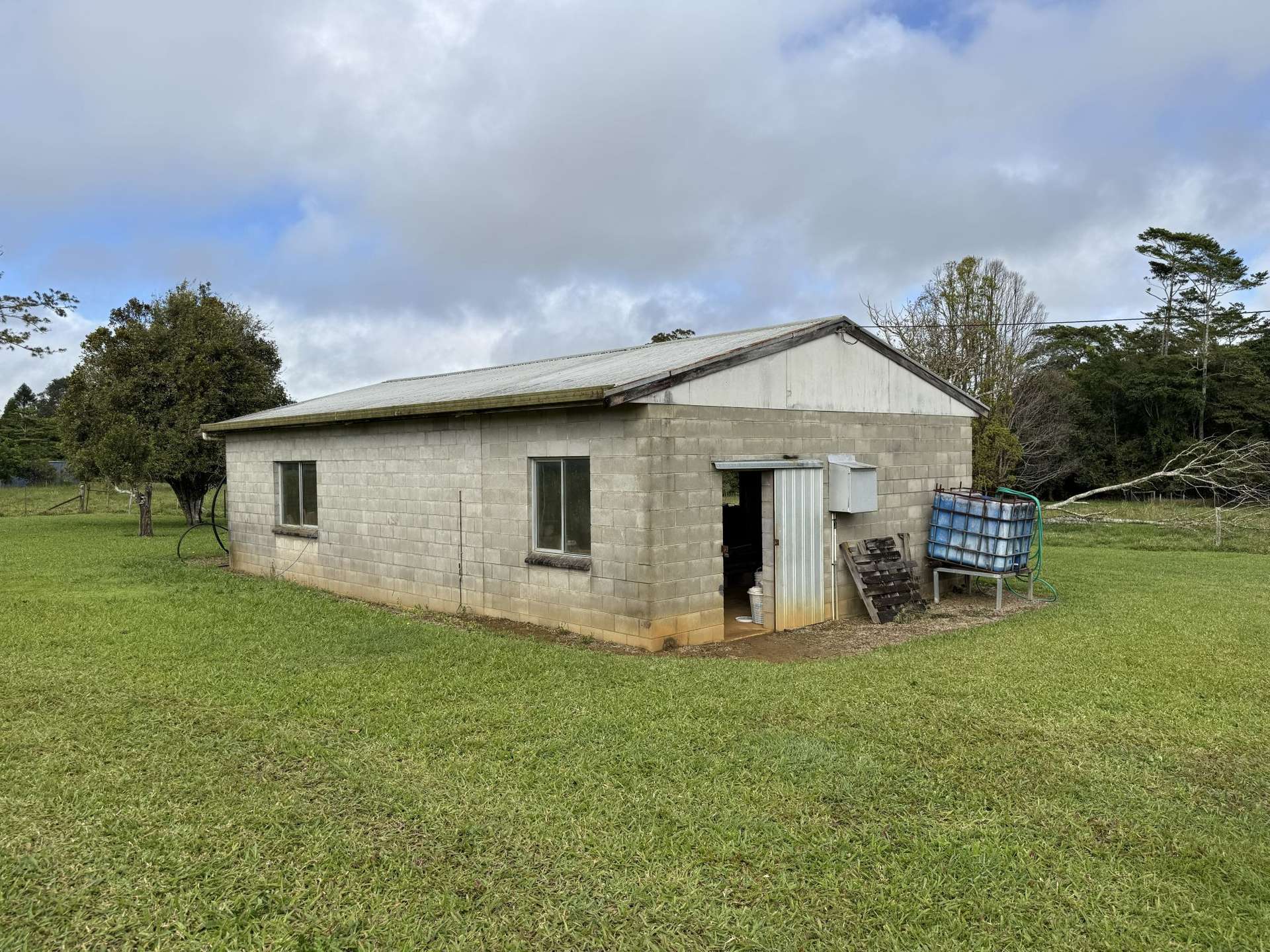 14 Croft Road, Malanda For Sale by Farmbuy.com - image 11