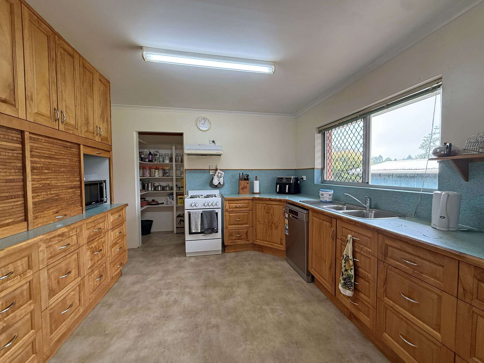 14 Croft Road, Malanda For Sale by Farmbuy.com - image 6