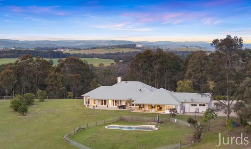 141 Camp Road, Lovedale NSW 2325