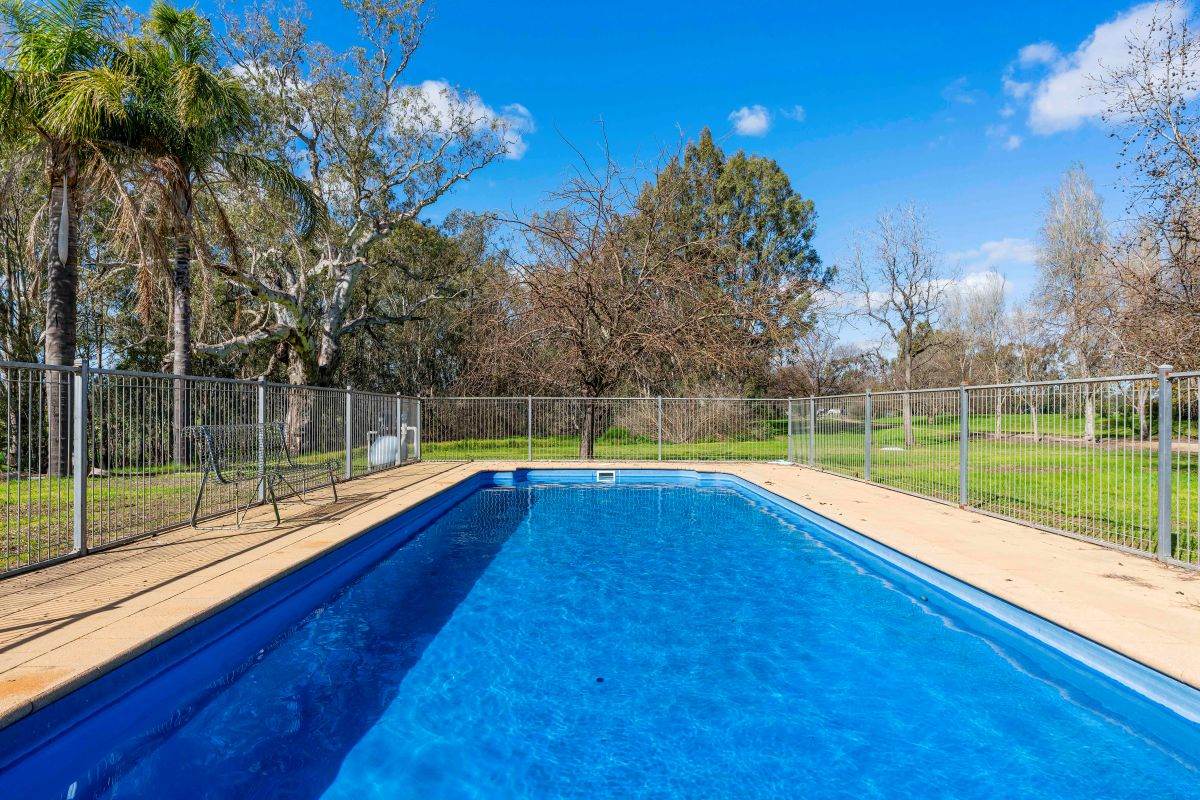 2 Gillard Road, East Wagga Wagga For Sale by Farmbuy.com - image 17