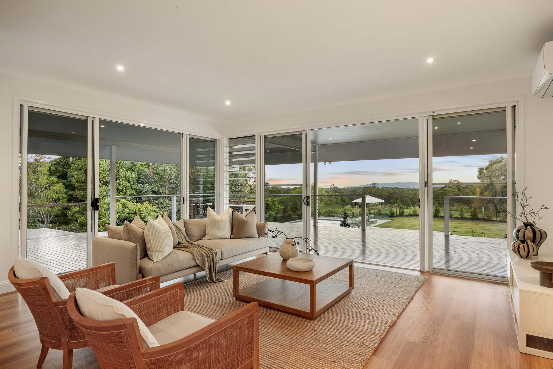 16a Pacific View Drive, Tinbeerwah For Sale by Farmbuy.com - image 8
