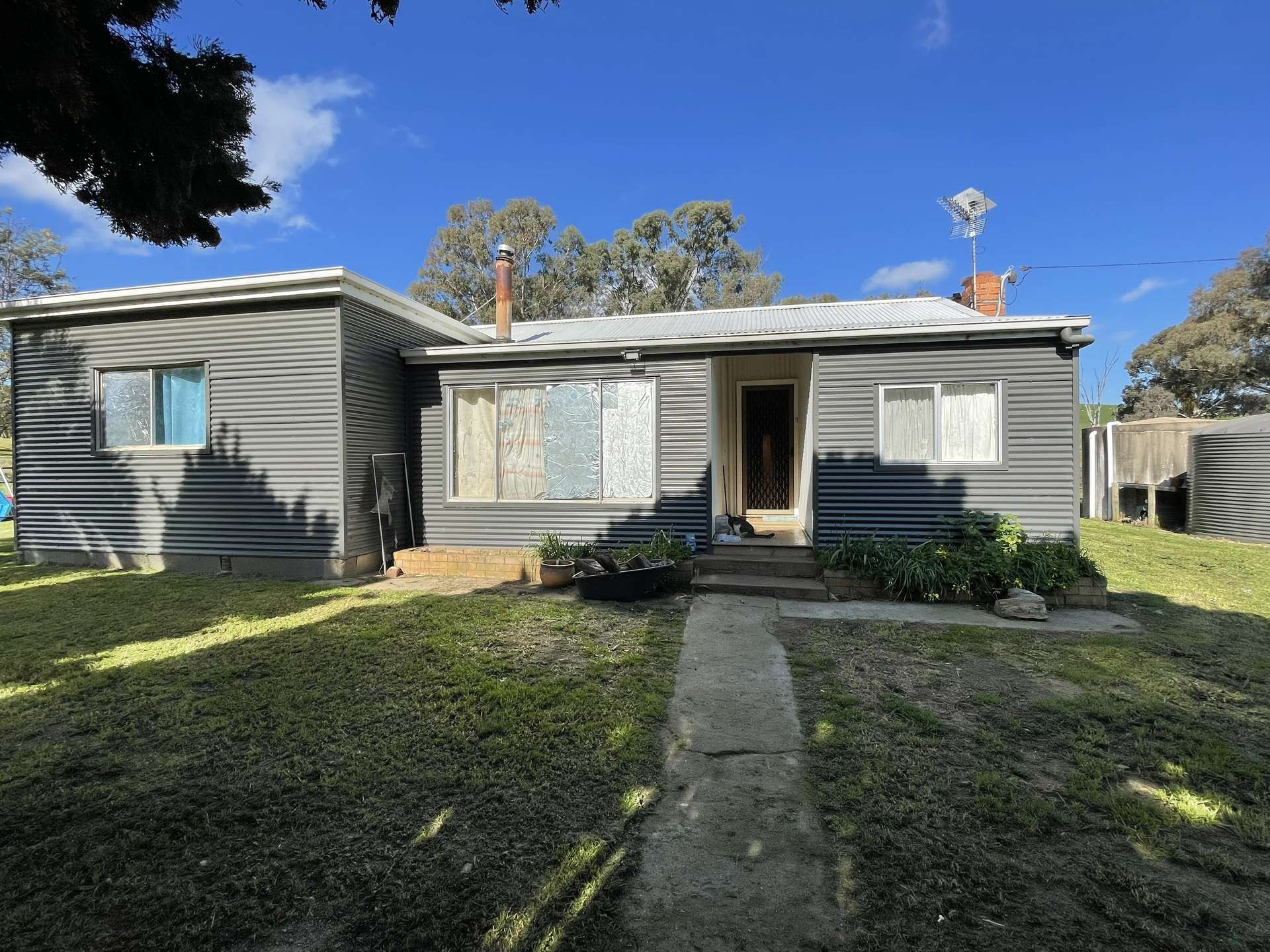 149 Long Tunnel Road, Gundagai For Sale by Farmbuy.com - image 2