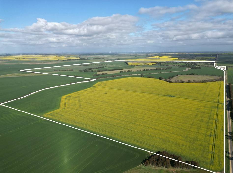 720 Estate Road, Lake Bolac For Sale by Farmbuy.com - image 2