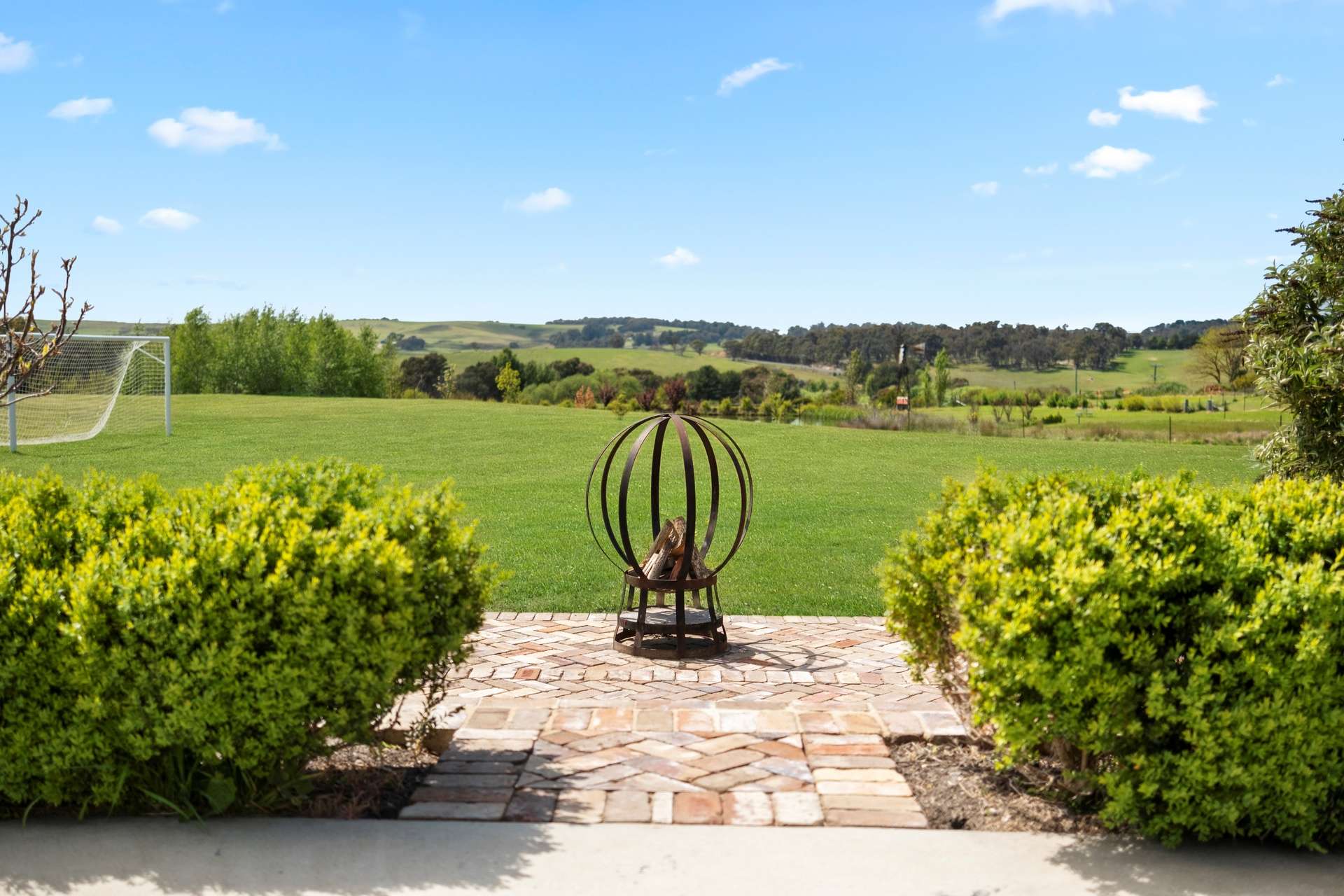 2878 Laggan Road, Laggan For Sale by Farmbuy.com - image 1