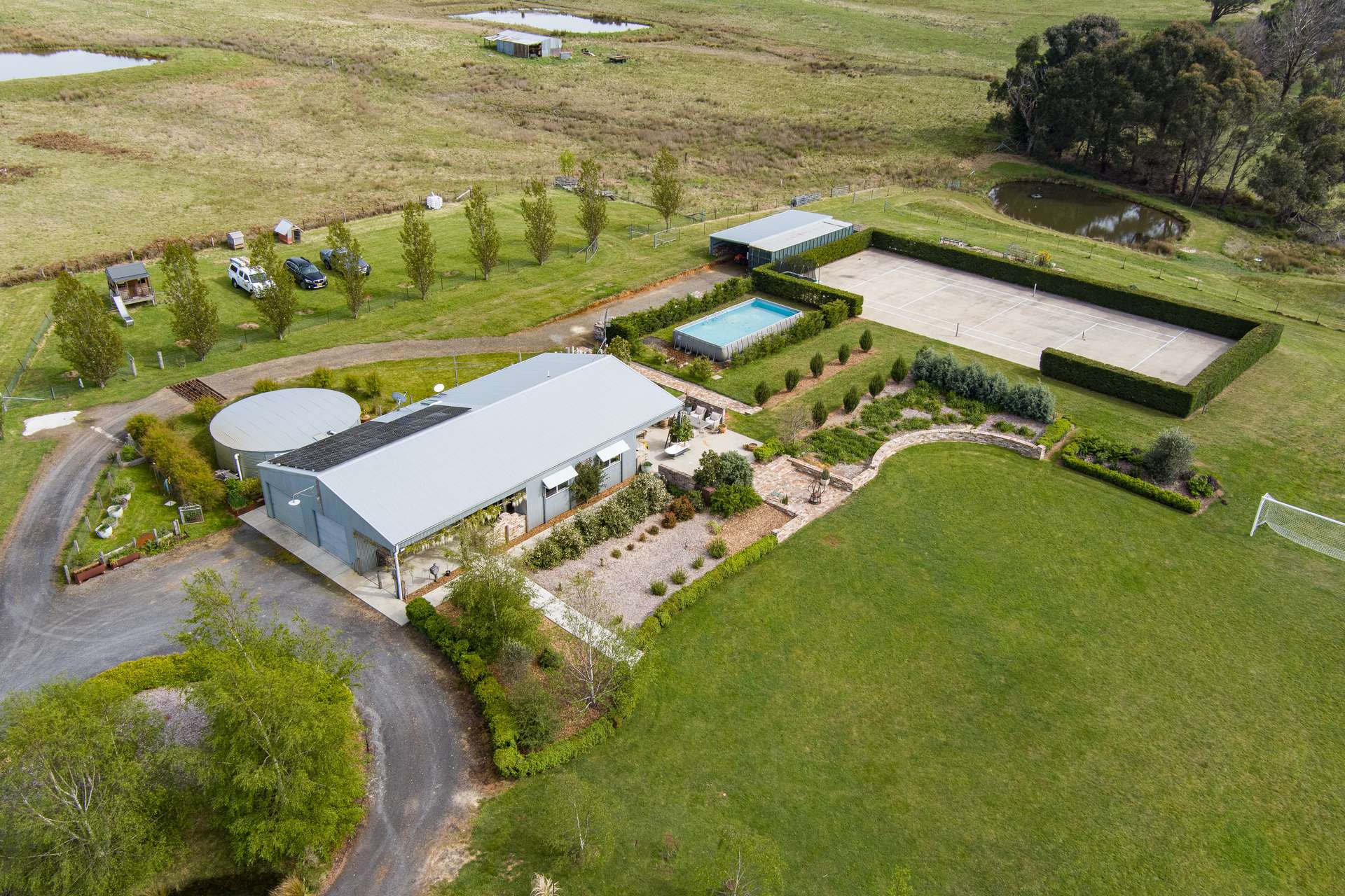 2878 Laggan Road, Laggan For Sale by Farmbuy.com - image 5