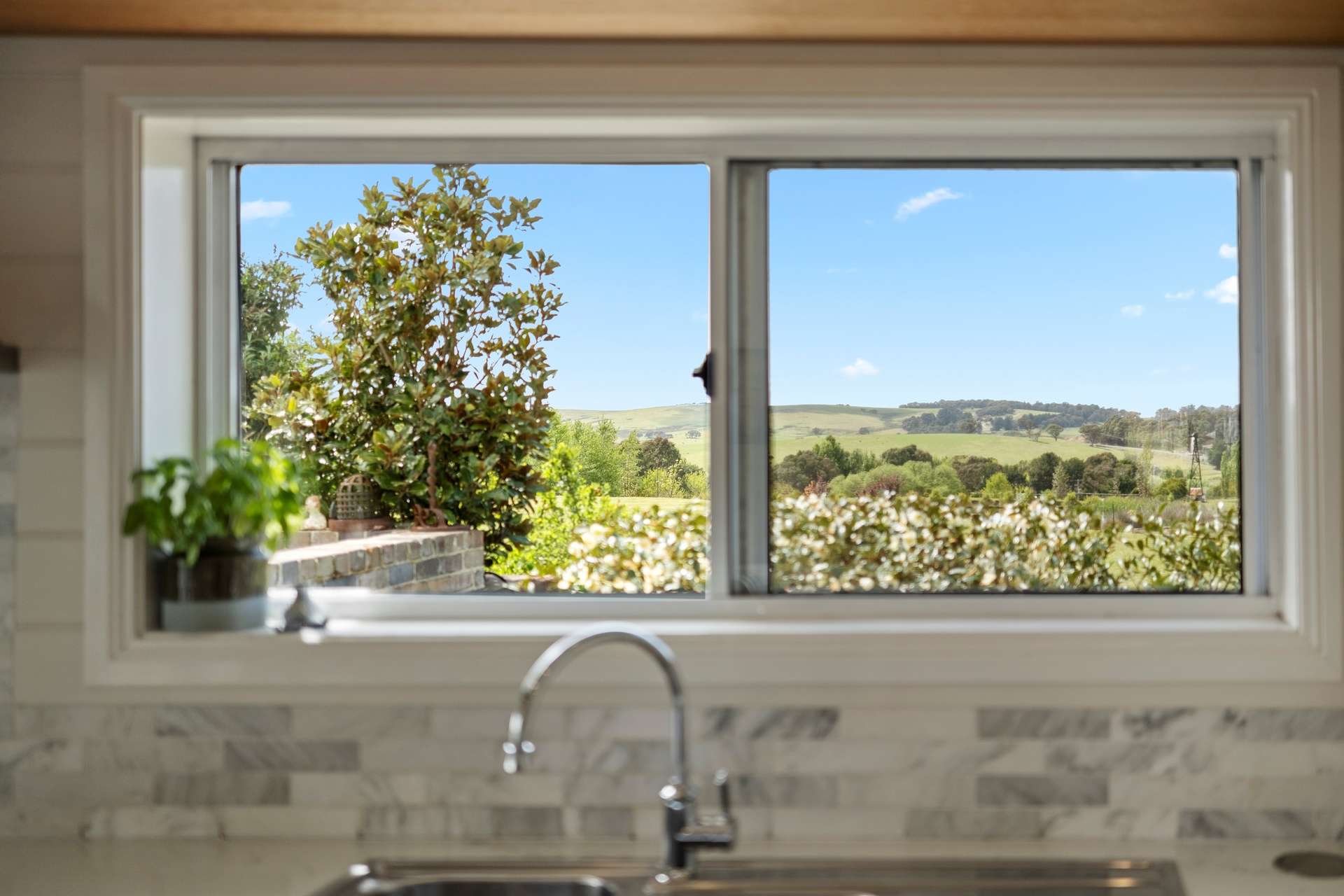 2878 Laggan Road, Laggan For Sale by Farmbuy.com - image 7