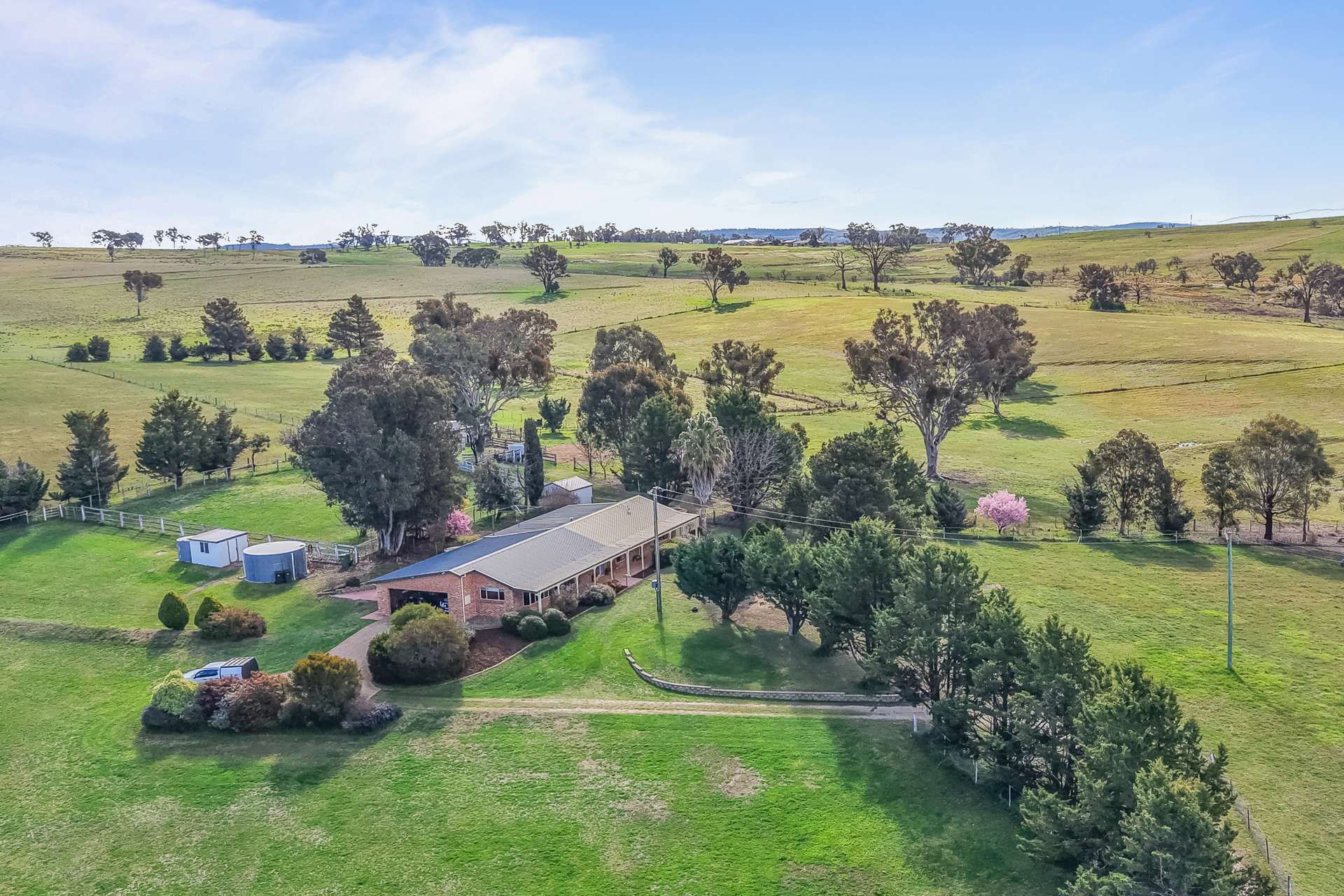 136 Sutherland Drive, Georges Plains For Sale by Farmbuy.com - image 1