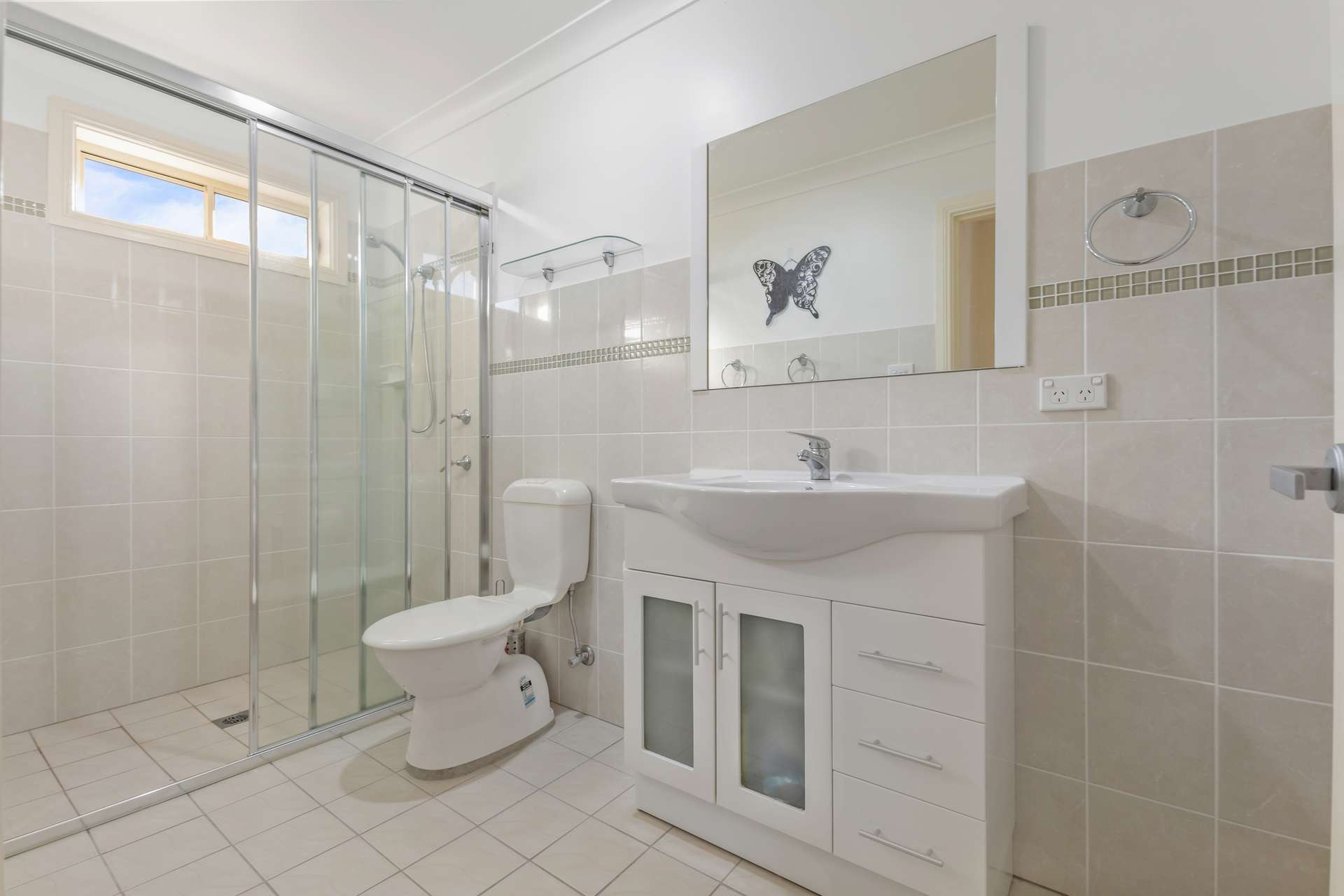 136 Sutherland Drive, Georges Plains For Sale by Farmbuy.com - image 13