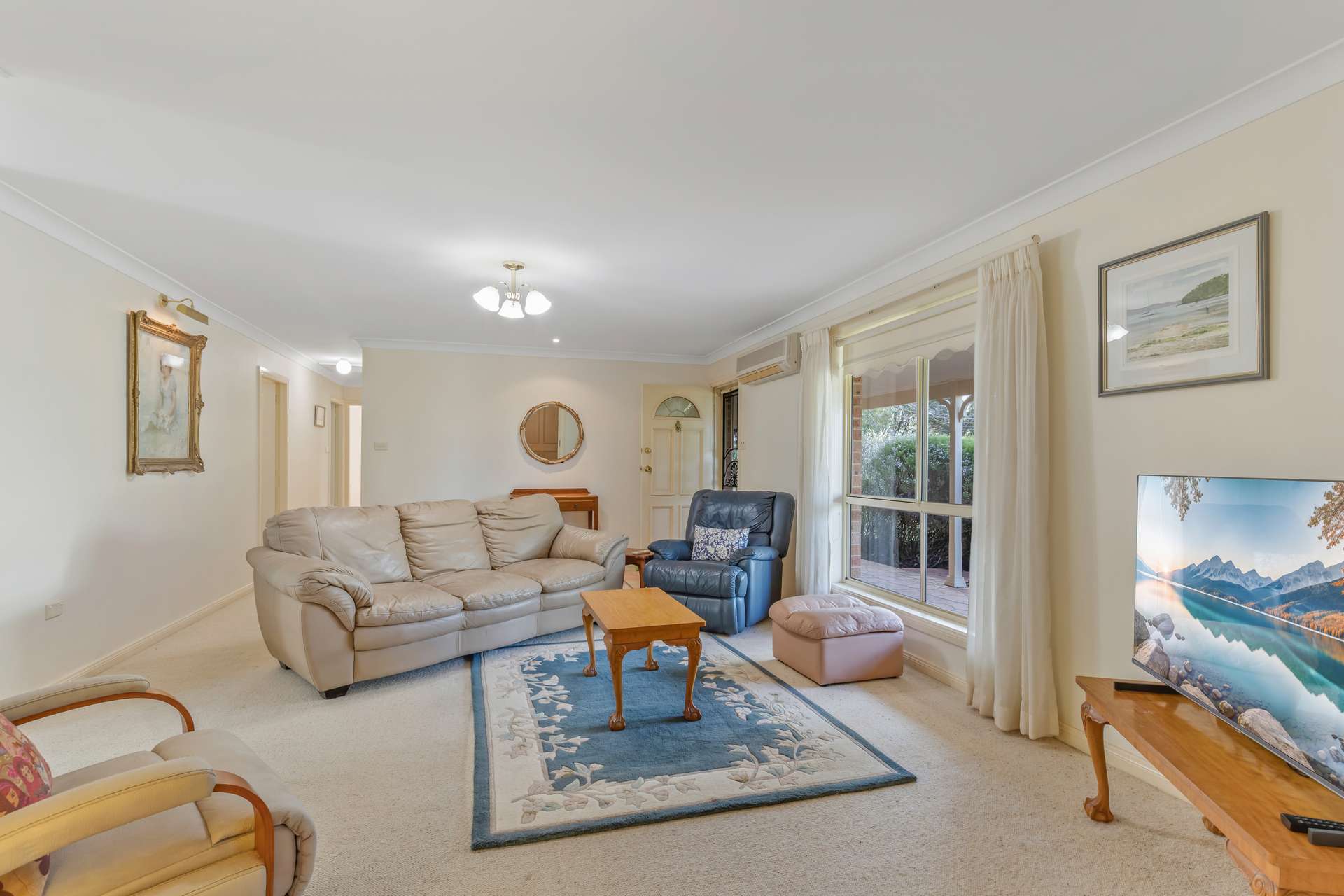 136 Sutherland Drive, Georges Plains For Sale by Farmbuy.com - image 6