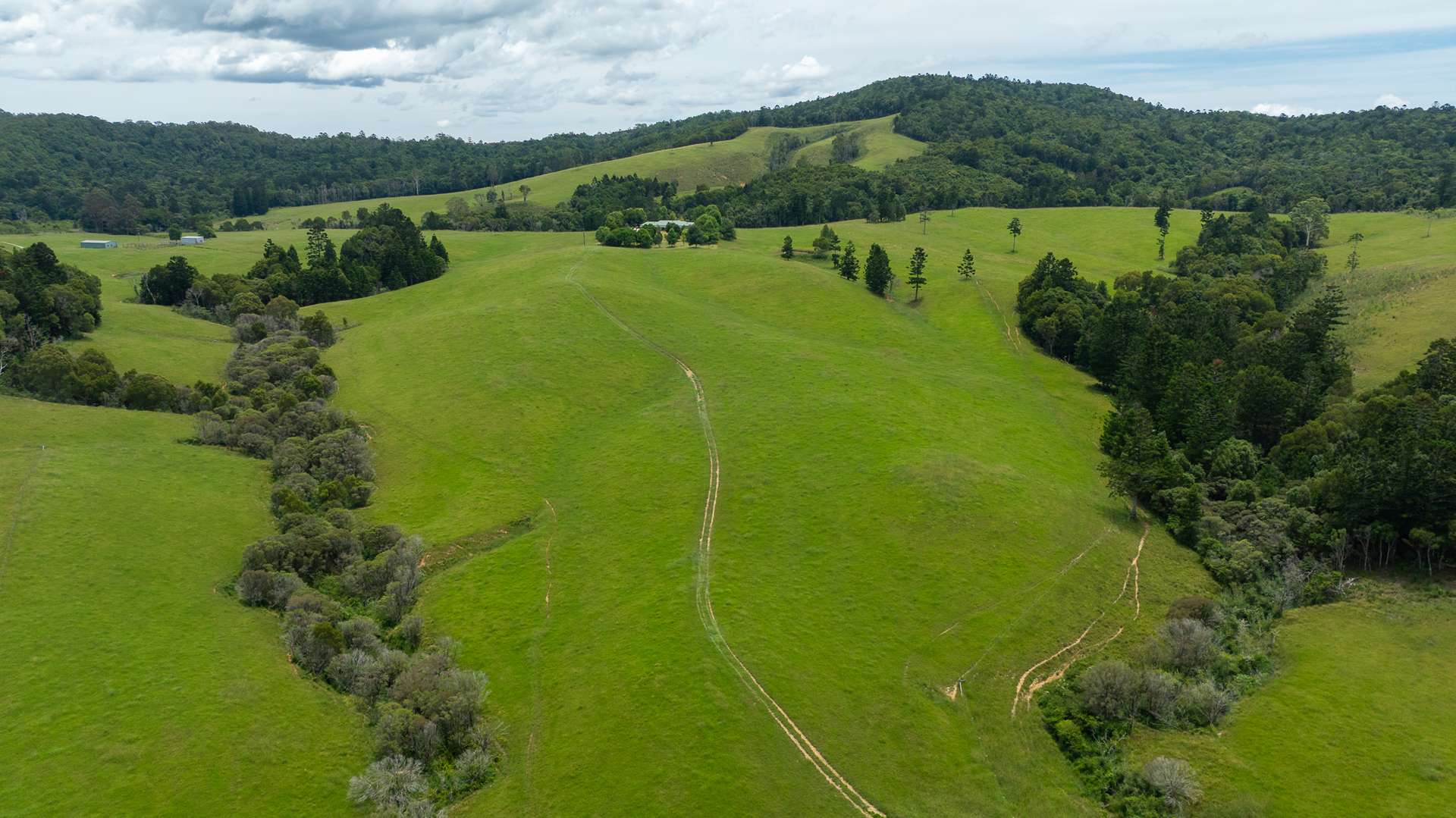 "Aberfeldy"/174 Seccombes Road, Brooklana For Sale by Farmbuy.com - image 14