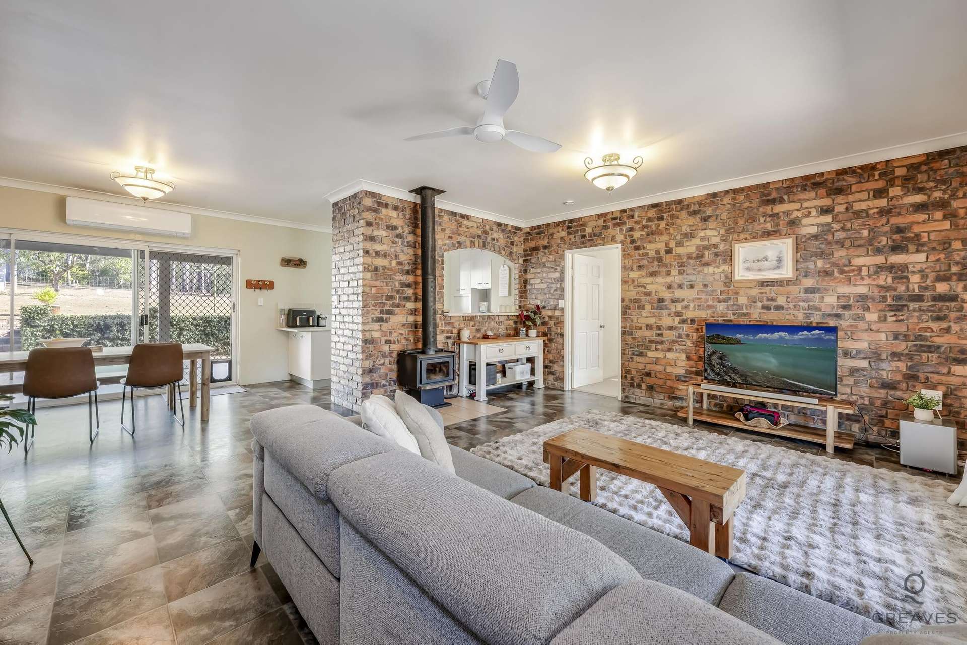 6 Horwood Drive, Bucca For Sale by Farmbuy.com - image 7