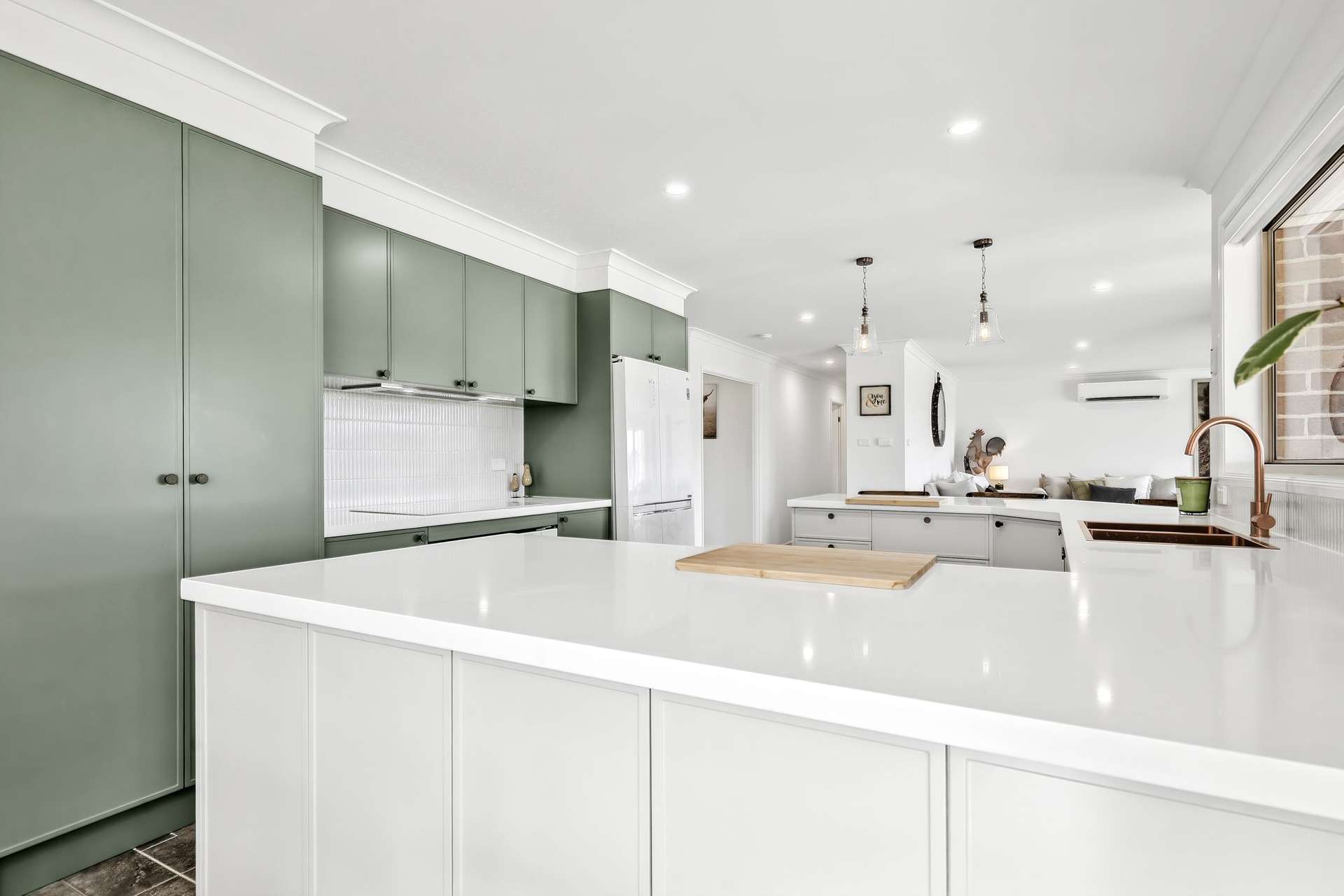 7 Somerset Place, Crookwell For Sale by Farmbuy.com - image 3