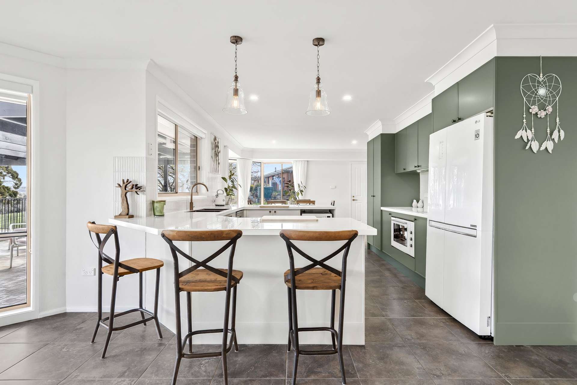 7 Somerset Place, Crookwell For Sale by Farmbuy.com - image 2