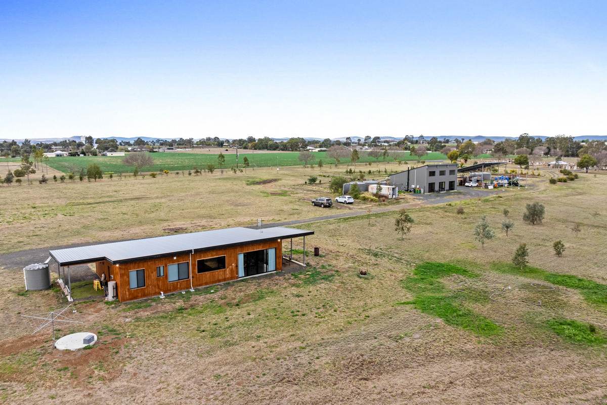 33 Cemetery Road, Clifton For Sale by Farmbuy.com - image 4