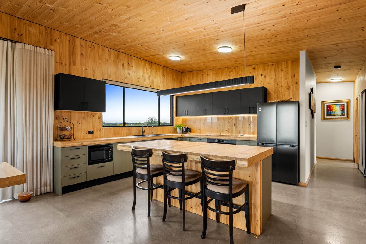 33 Cemetery Road, Clifton For Sale by Farmbuy.com - image 7