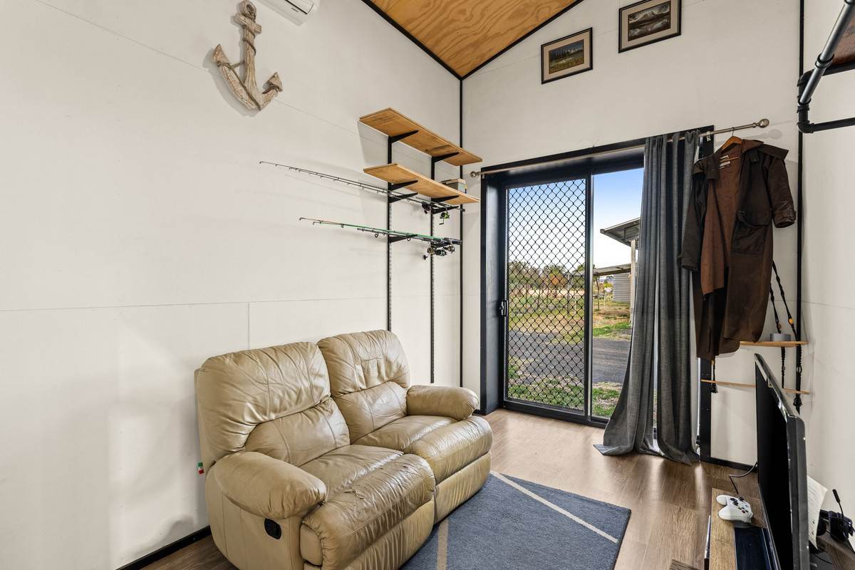 33 Cemetery Road, Clifton For Sale by Farmbuy.com - image 20