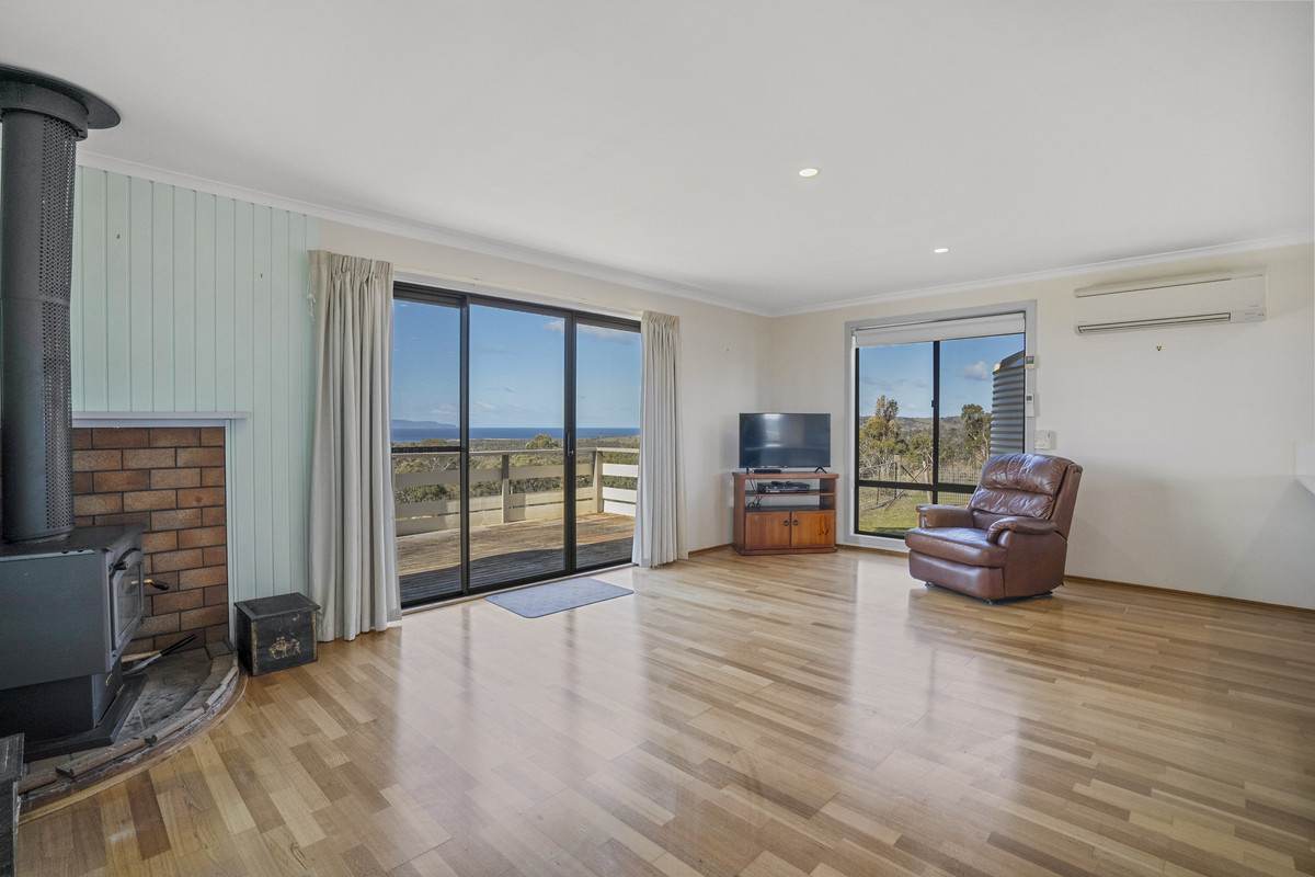 15 Cathcart Street, Swansea For Sale by Farmbuy.com - image 5