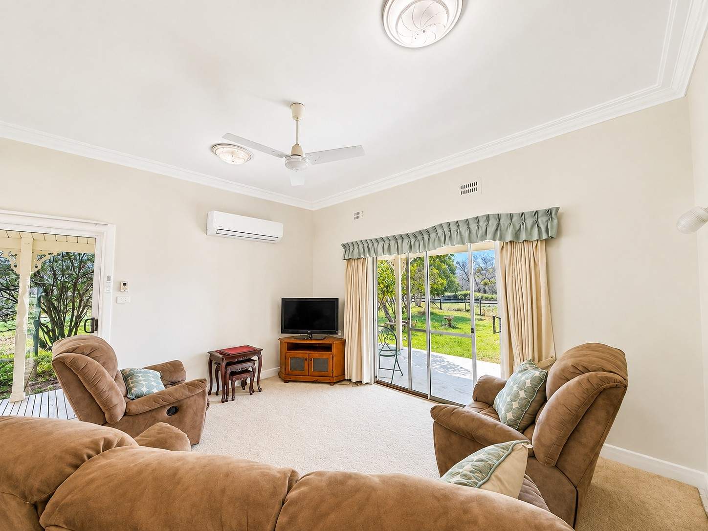8792 Murray River Road, Walwa For Sale by Farmbuy.com - image 9