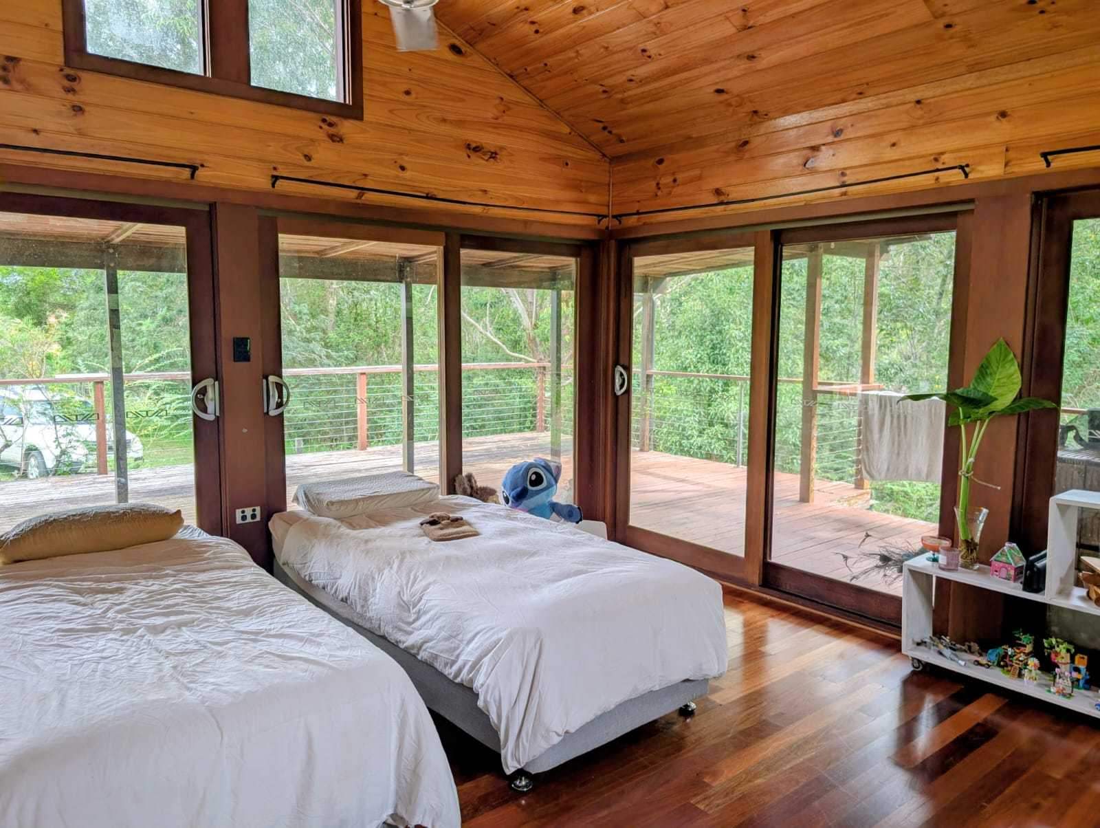 669 North Bank Road, Raleigh For Sale by Farmbuy.com - image 12