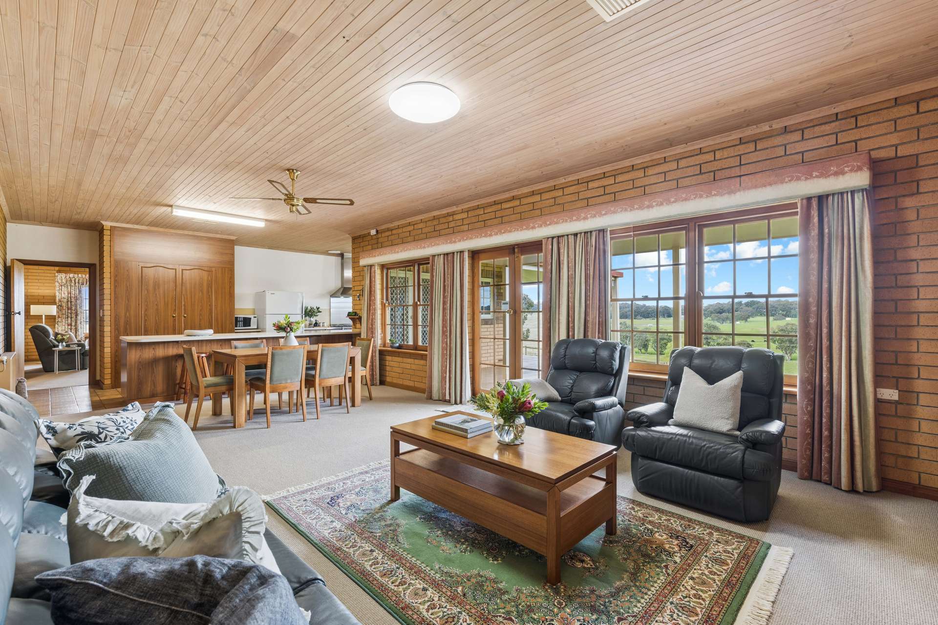 109 Quines Road, Echunga For Sale by Farmbuy.com - image 7