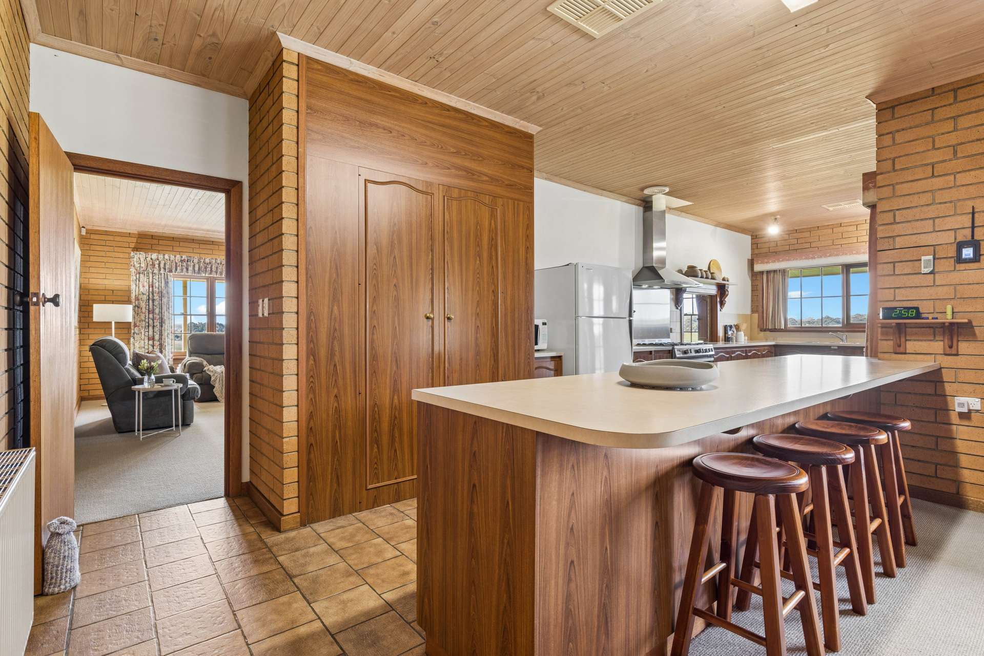 109 Quines Road, Echunga For Sale by Farmbuy.com - image 8