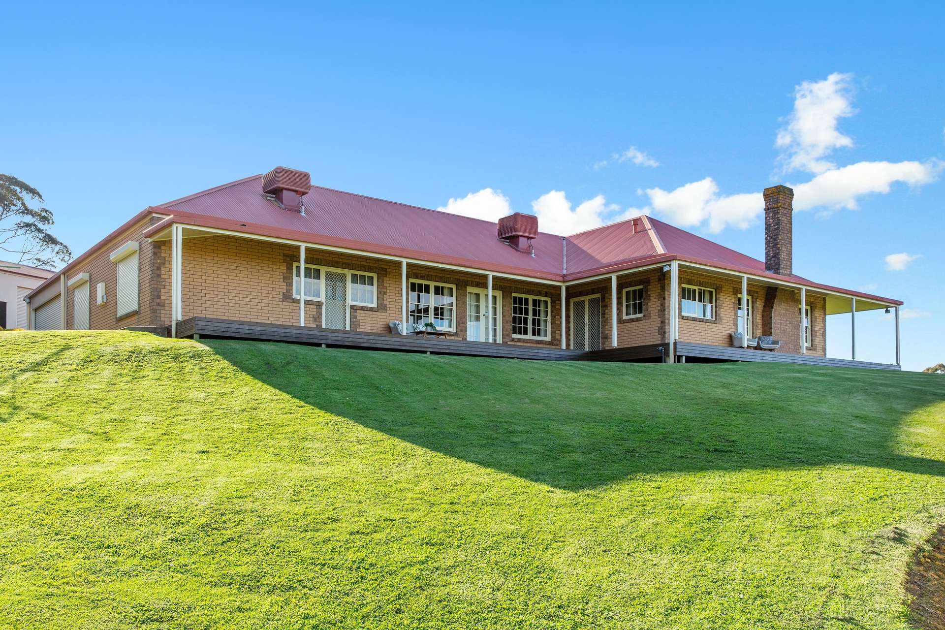 109 Quines Road, Echunga For Sale by Farmbuy.com - image 3