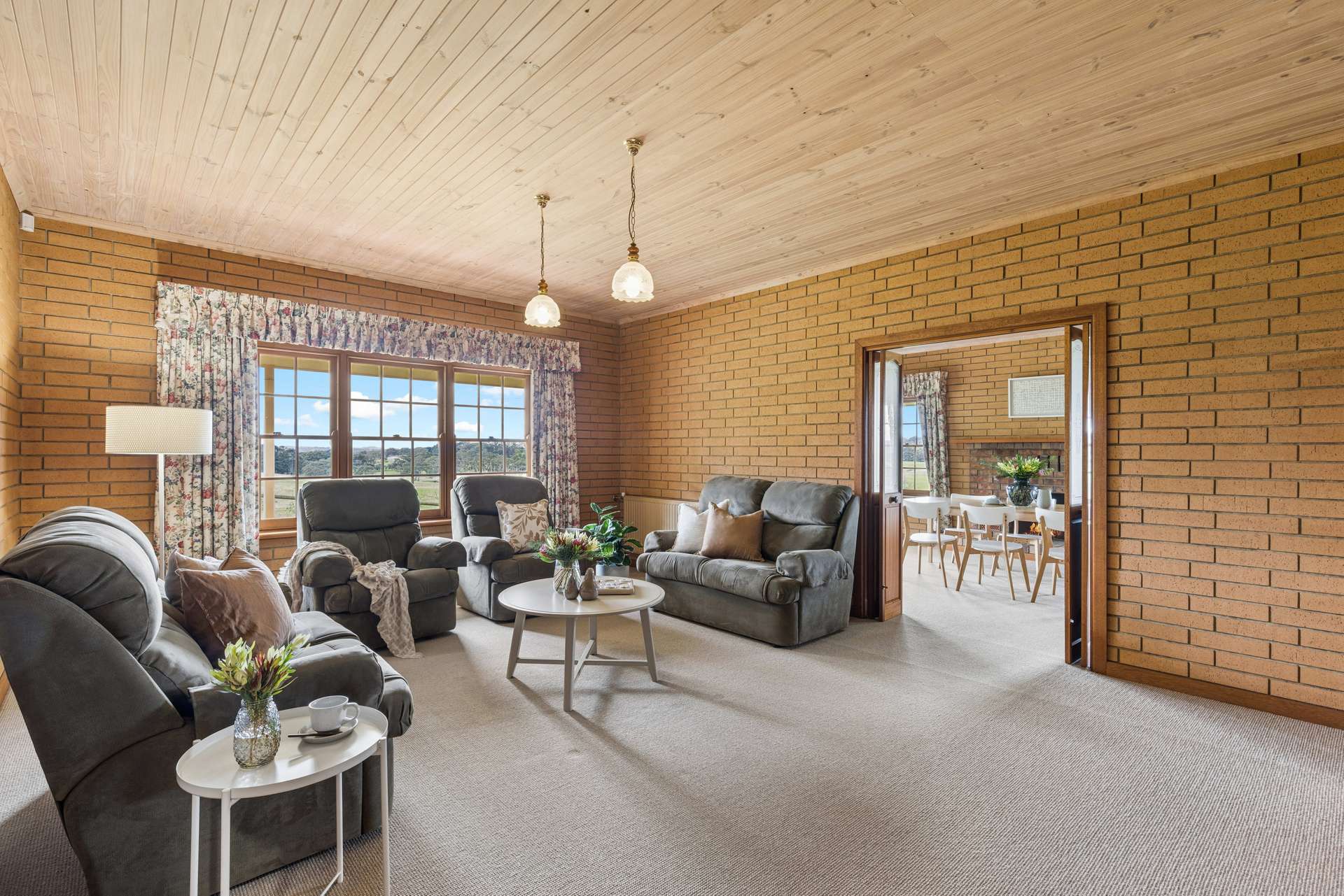 109 Quines Road, Echunga For Sale by Farmbuy.com - image 11